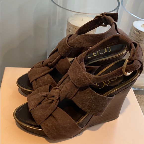 BCBG Wedge Sandals - Picture 6 of 8